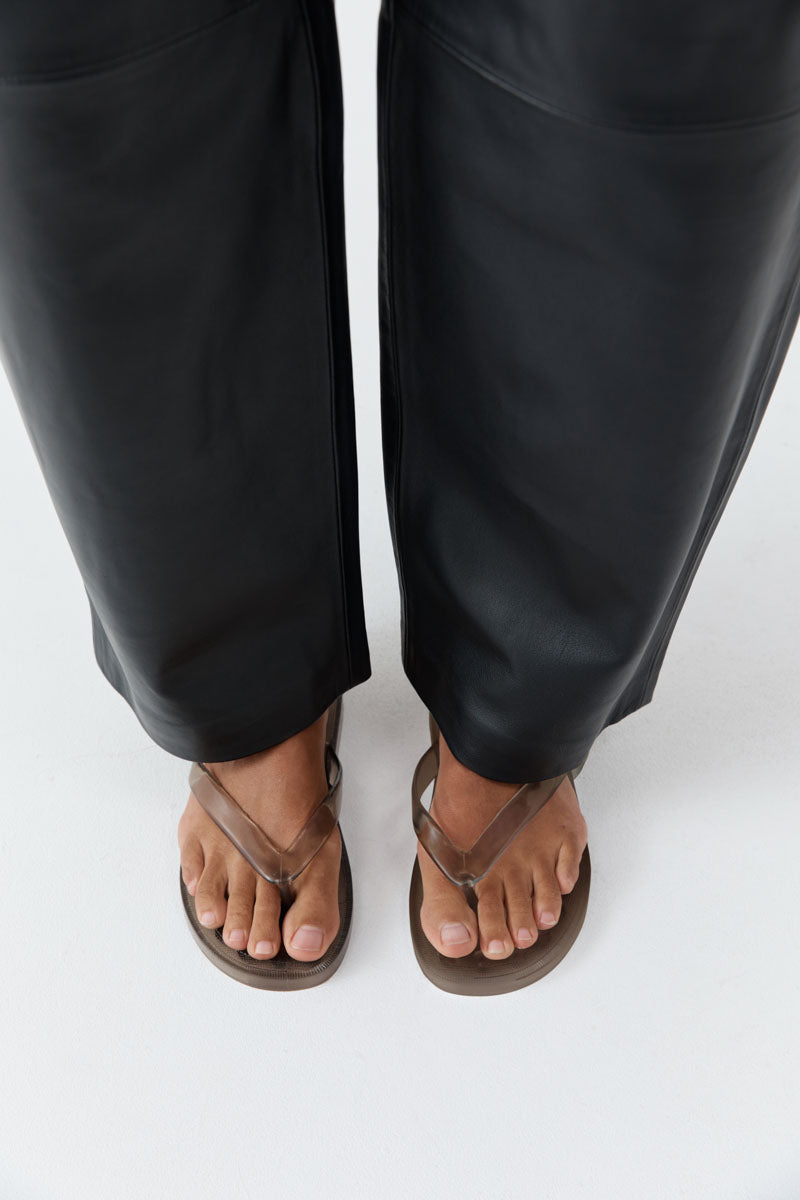 St Agni | Jelly Flip Flop - Smoke