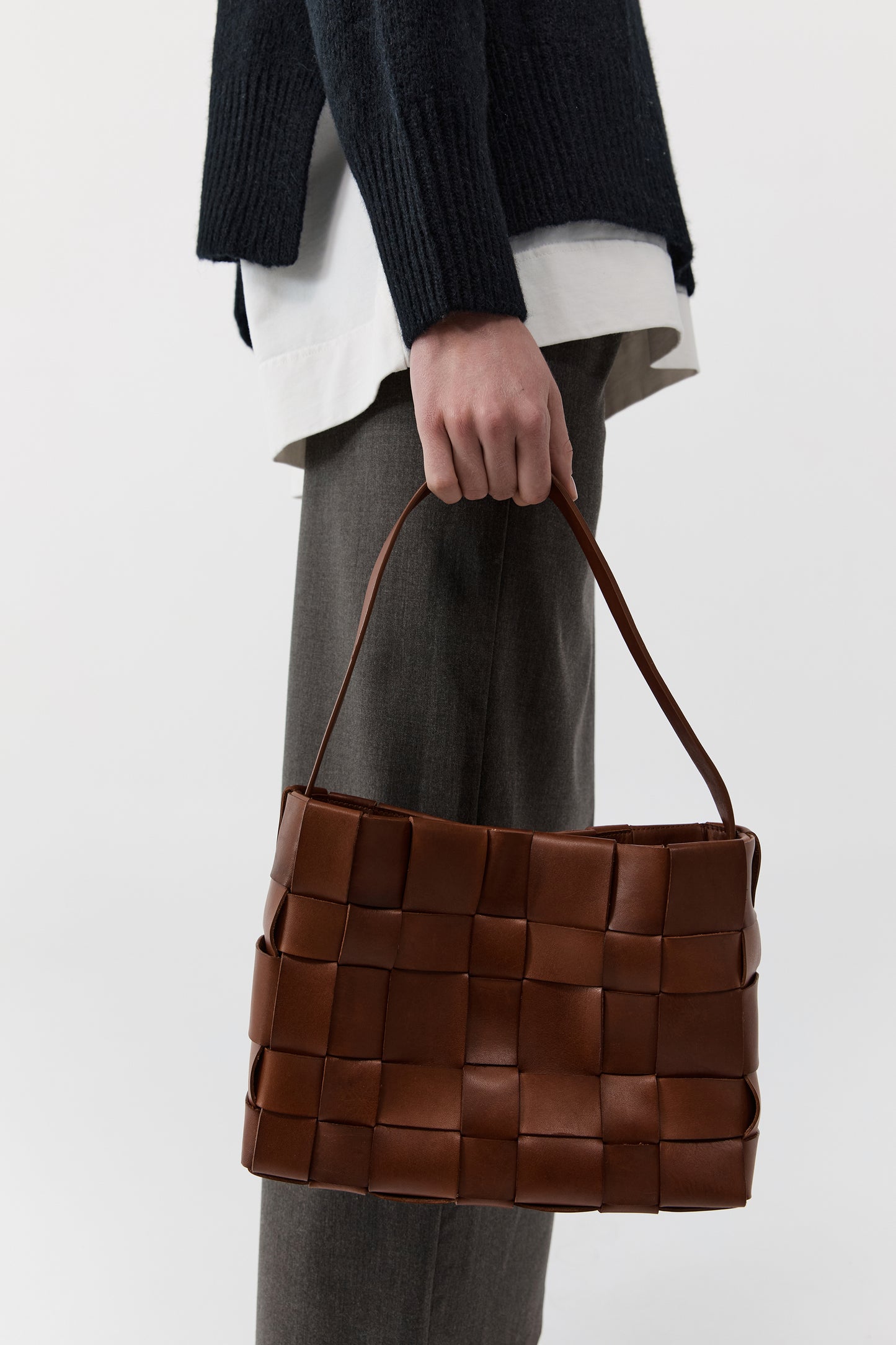 St Agni | Woven Mini Tote - Chestnut