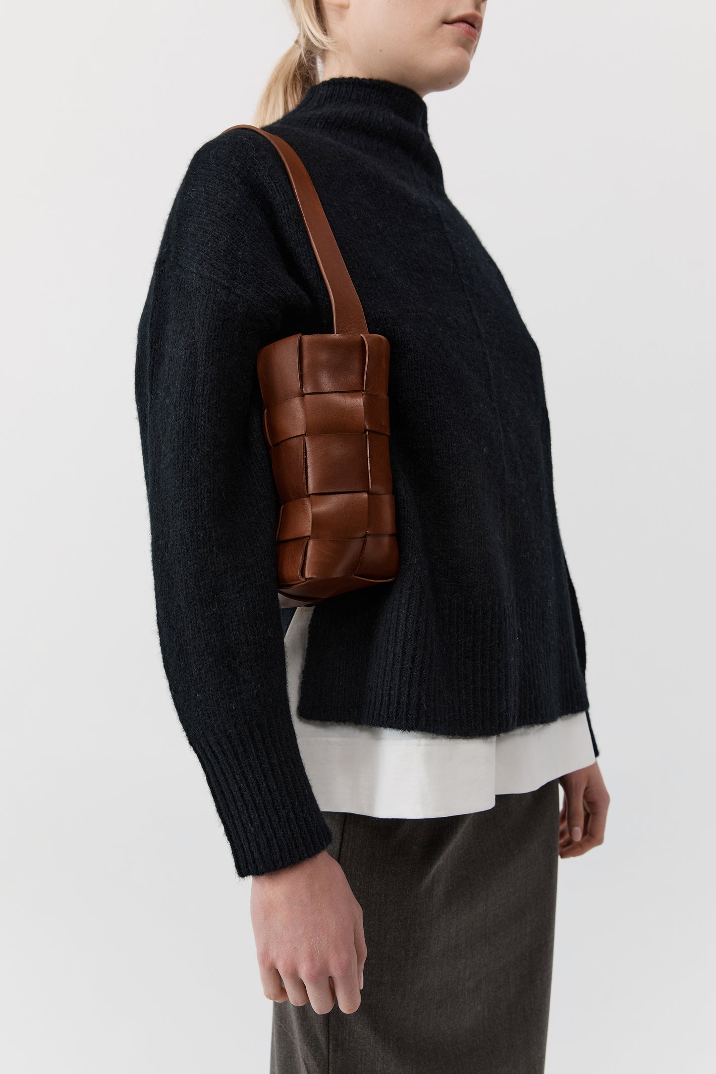 St Agni | Woven Mini Tote - Chestnut