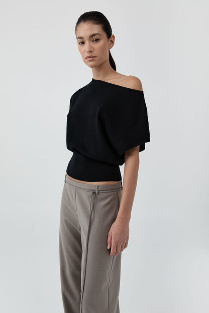 St Agni | Cashmere Asymm Top - Black