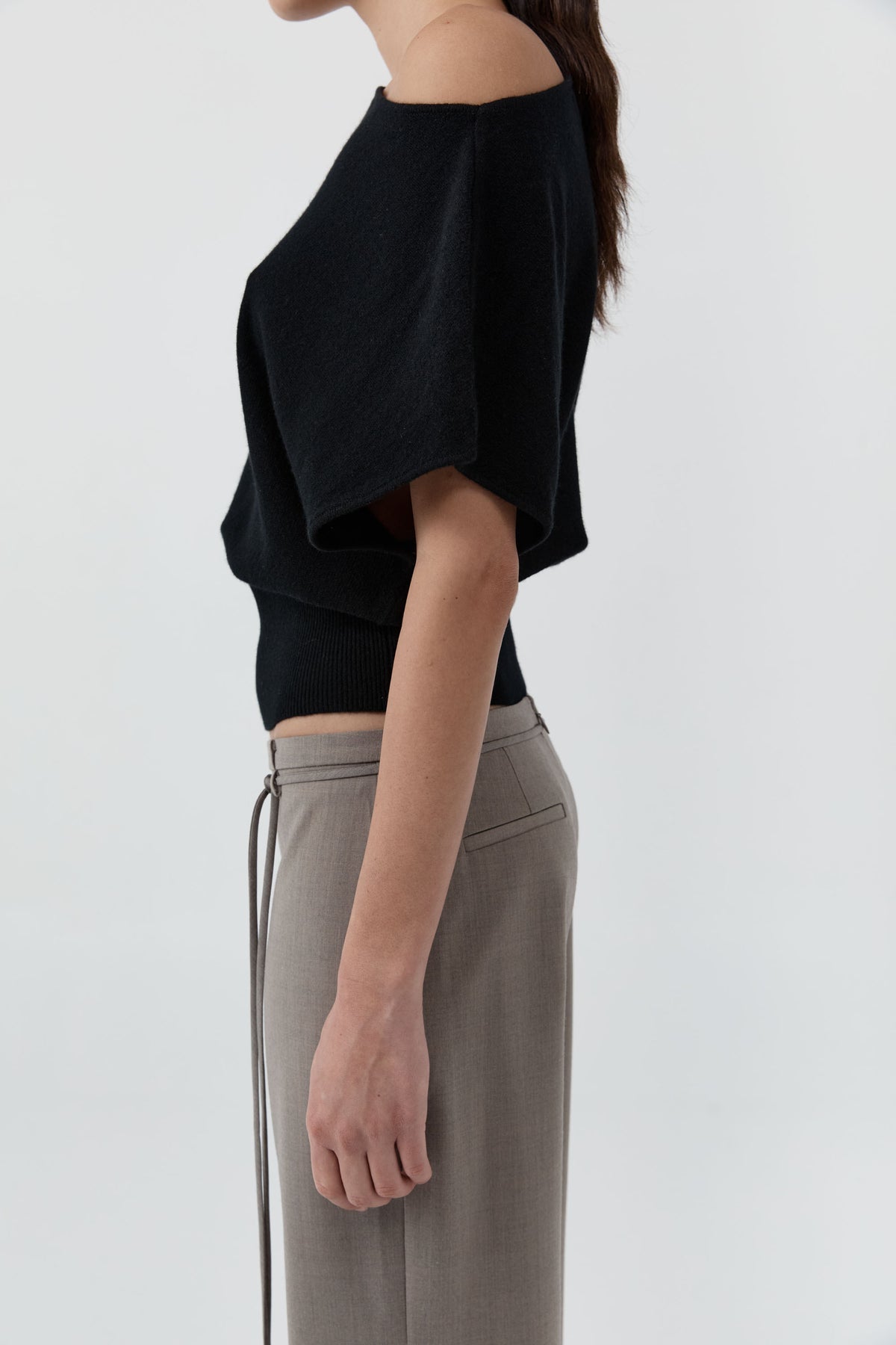 St Agni | Cashmere Asymm Top - Black