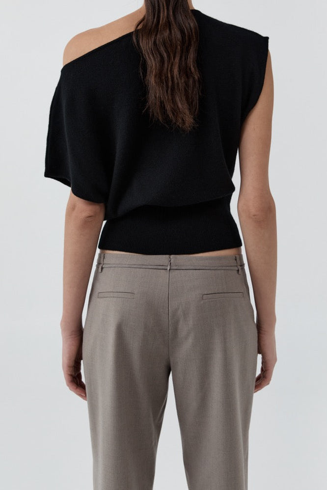 St Agni | Cashmere Asymm Top - Black
