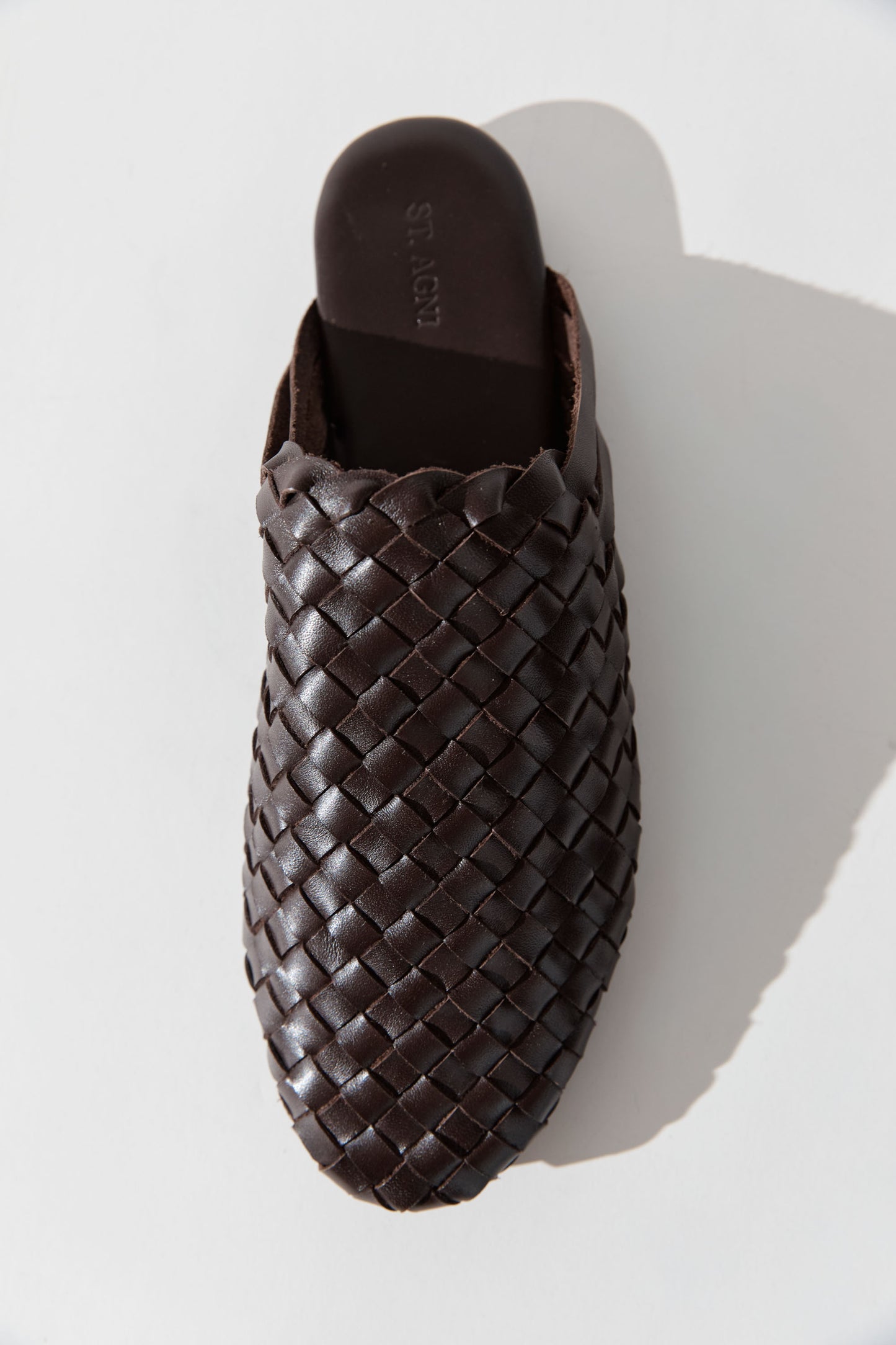 St Agni | Bunto Woven Slides - Chocolate