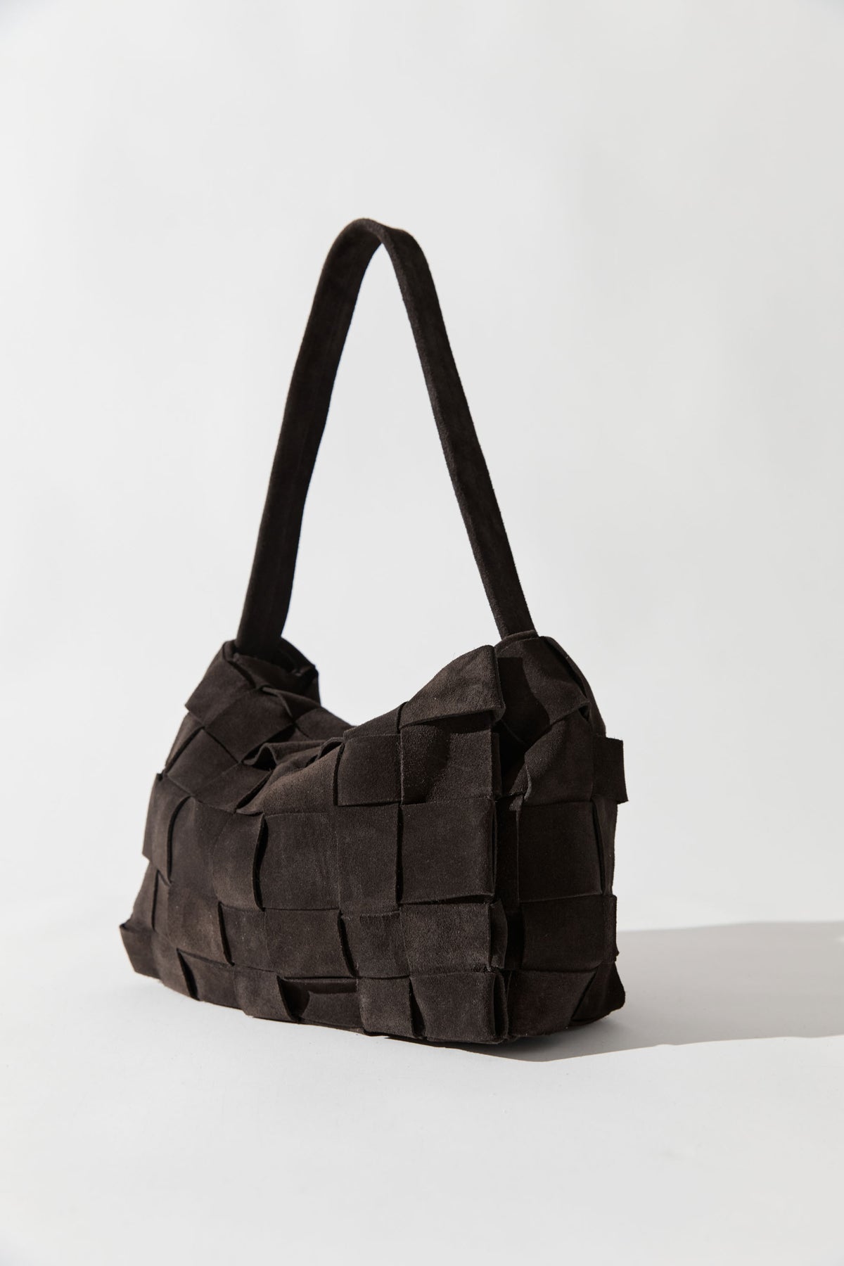 St Agni | Suede Woven Envelope Mini Tote - Coffee