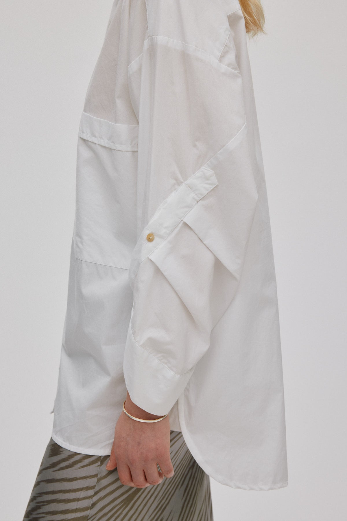 Rabens Saloner | Poplin Twist Cuff OS Shirt - White