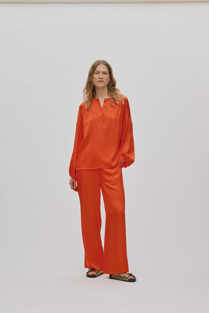 Rabens Saloner | Contrast Lace Shirt - Deep Mandarin