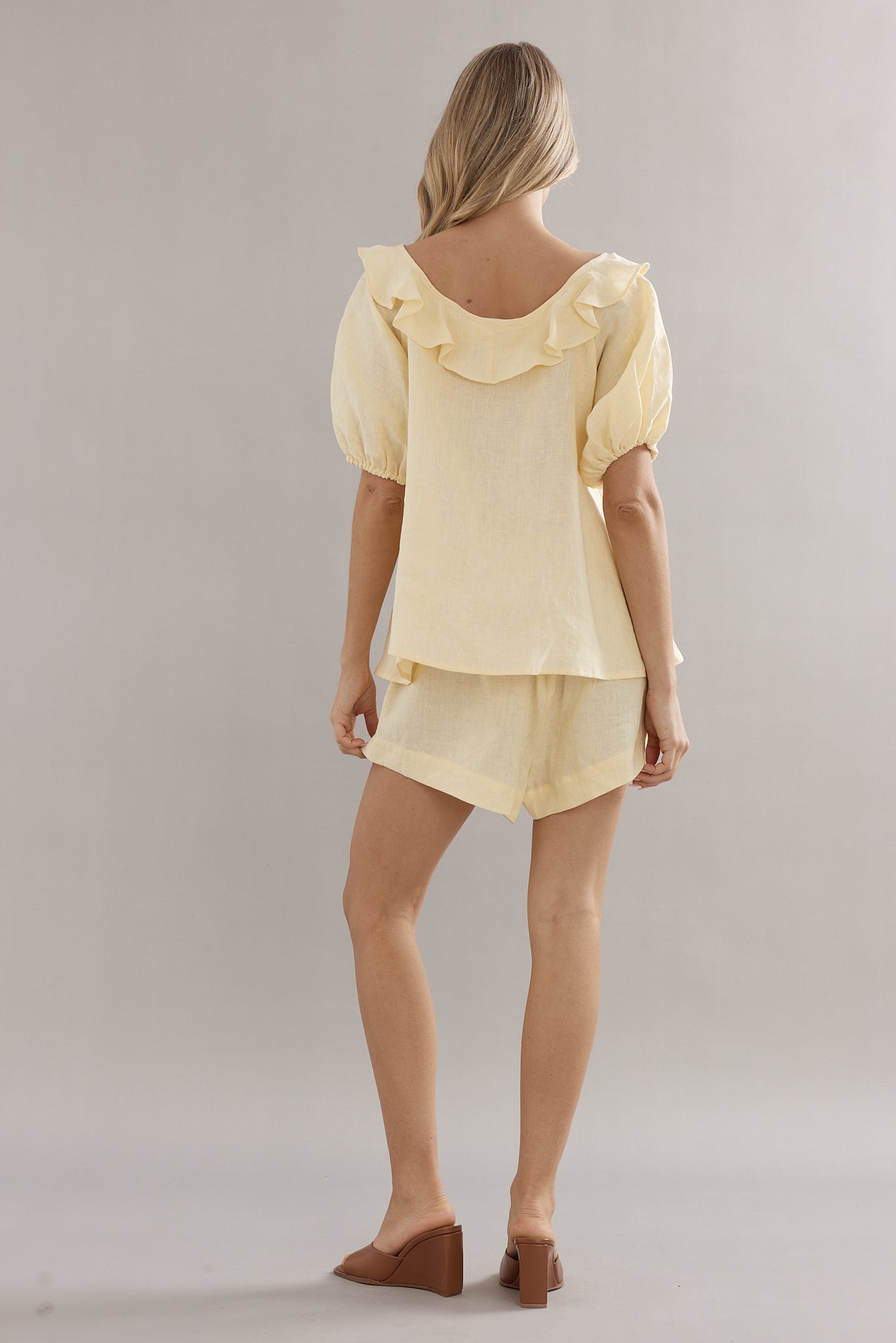 Caitlin Crisp | Juno Short - Yellow Linen
