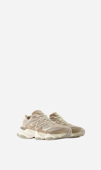 New Balance | 9060 - Mushroom/Arid Stone