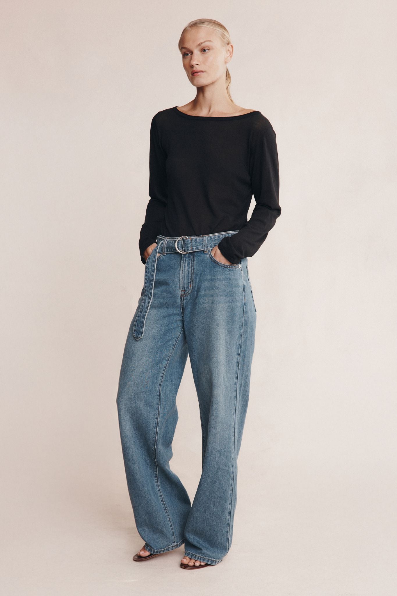 Marle | Belted Wide Leg Jean - Light Wash 01