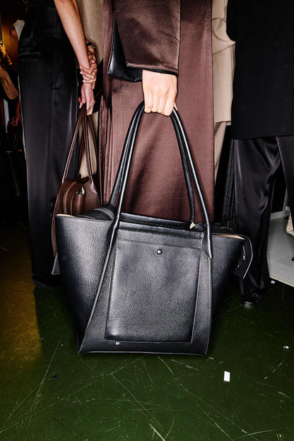 Yu Mei | Claudia Tote - Black Deer Nappa