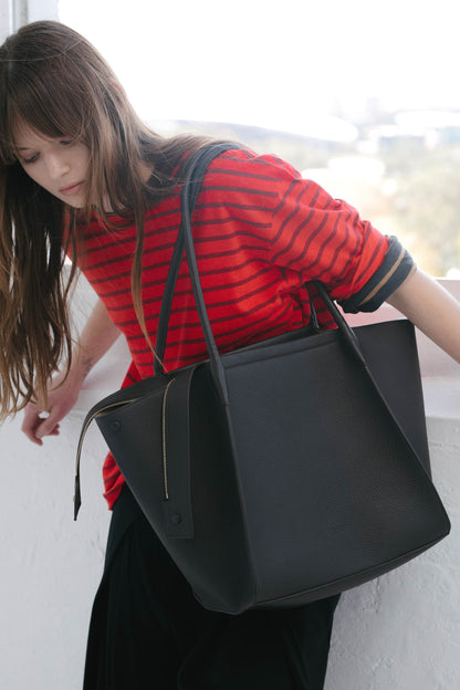 Yu Mei | Claudia Tote - Black Deer Nappa