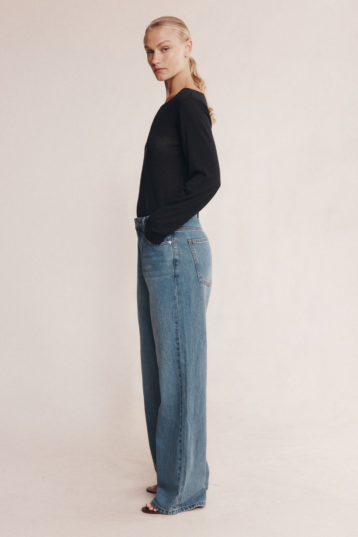 Marle | Belted Wide Leg Jean - Light Wash 01