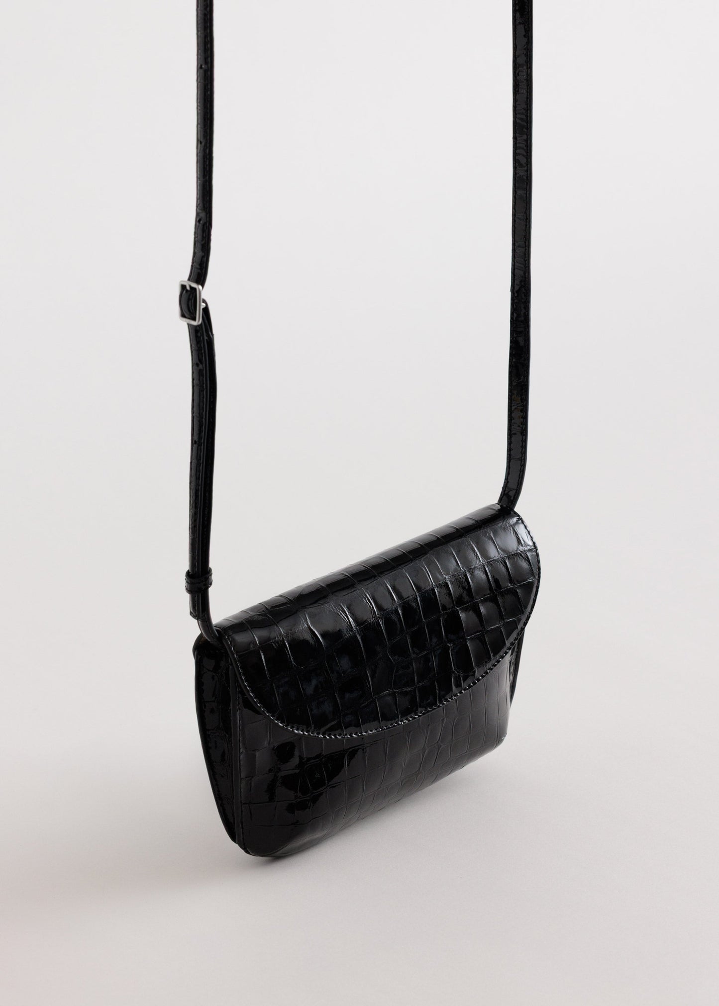 Yu Mei | Keriana Clutch - Black Croc