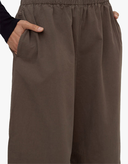 Assembly Label | Lola Barrel Pant - Bark