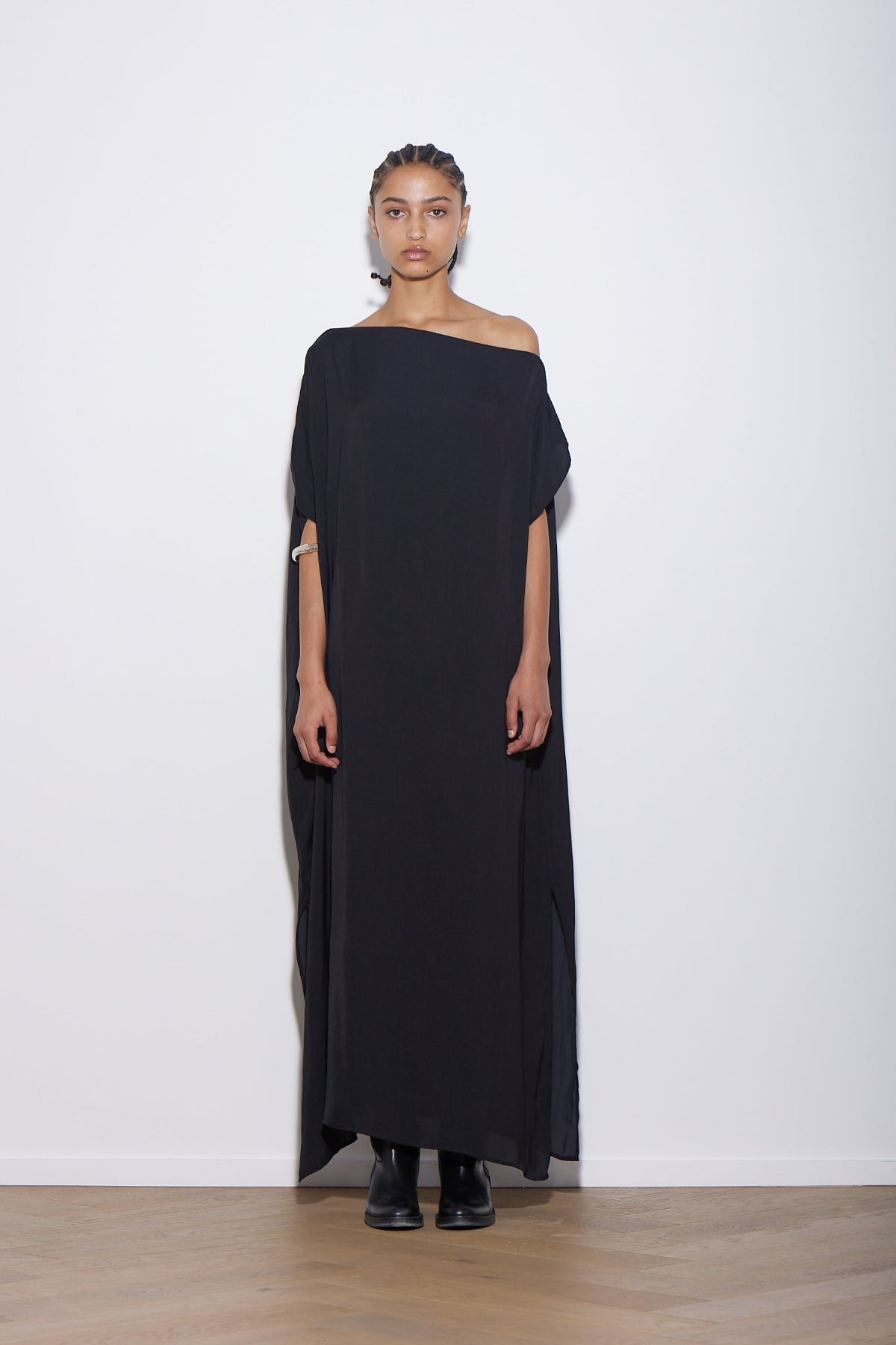 Knuefermann | Ava Long - Black Resort