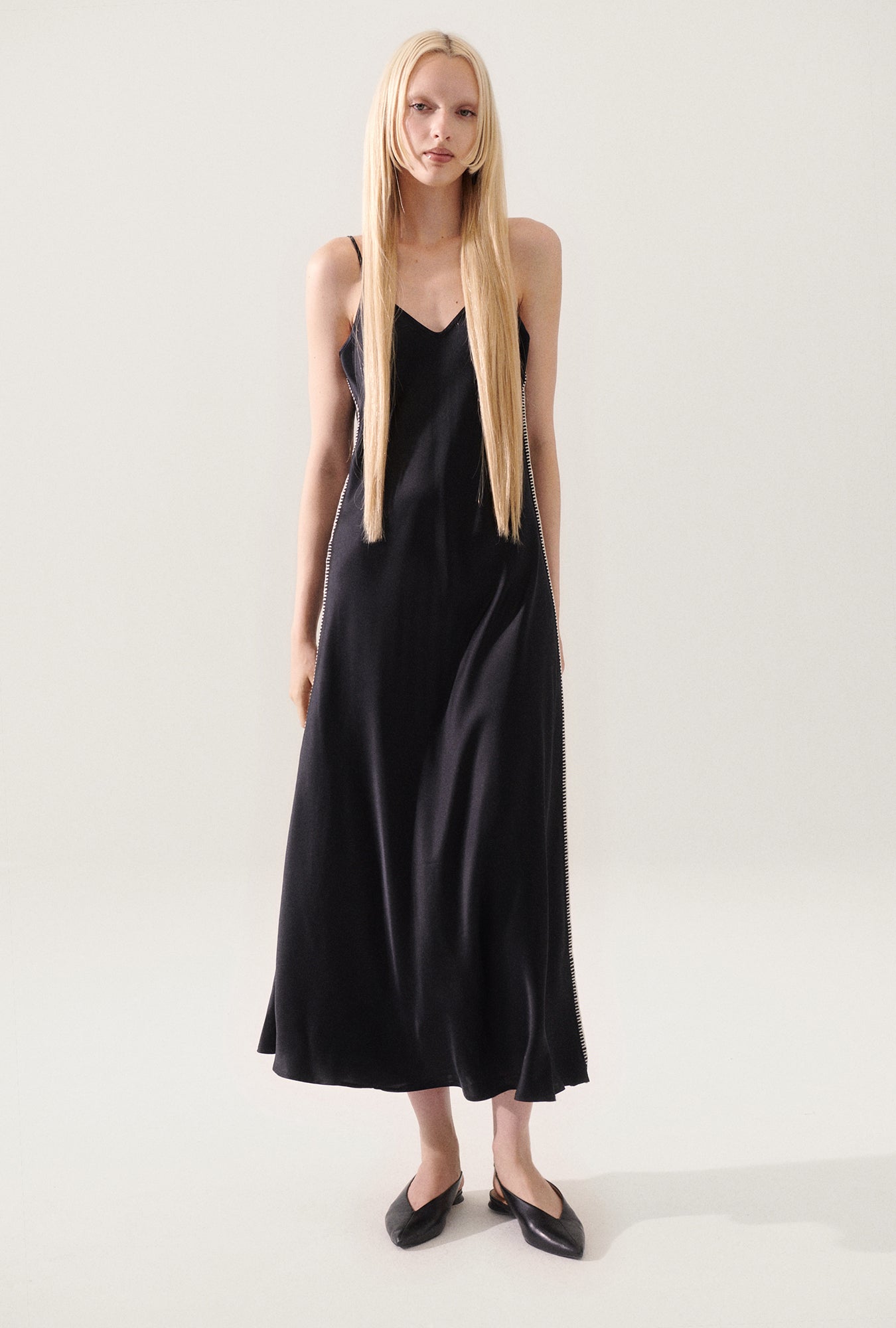 Silk Laundry | 90s Slip Dress - Blanket Stitch Black
