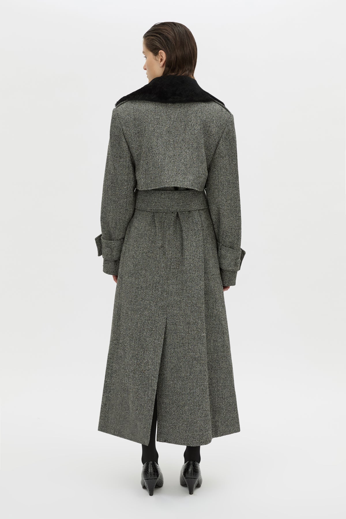 Camilla & Marc | Cinder Coat - Charcoal
