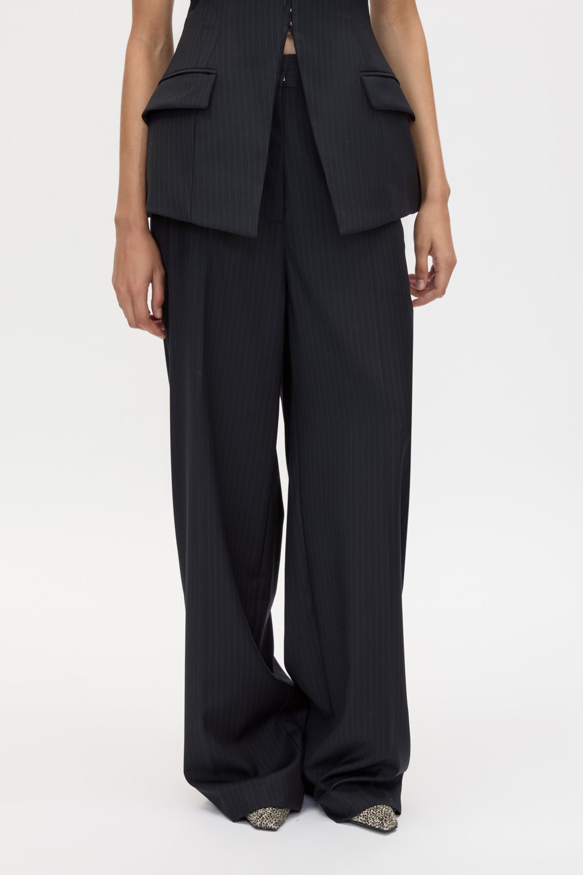 Camilla & Marc | Orban Mid Rise Wide Leg Pant - Navy Pinstripe