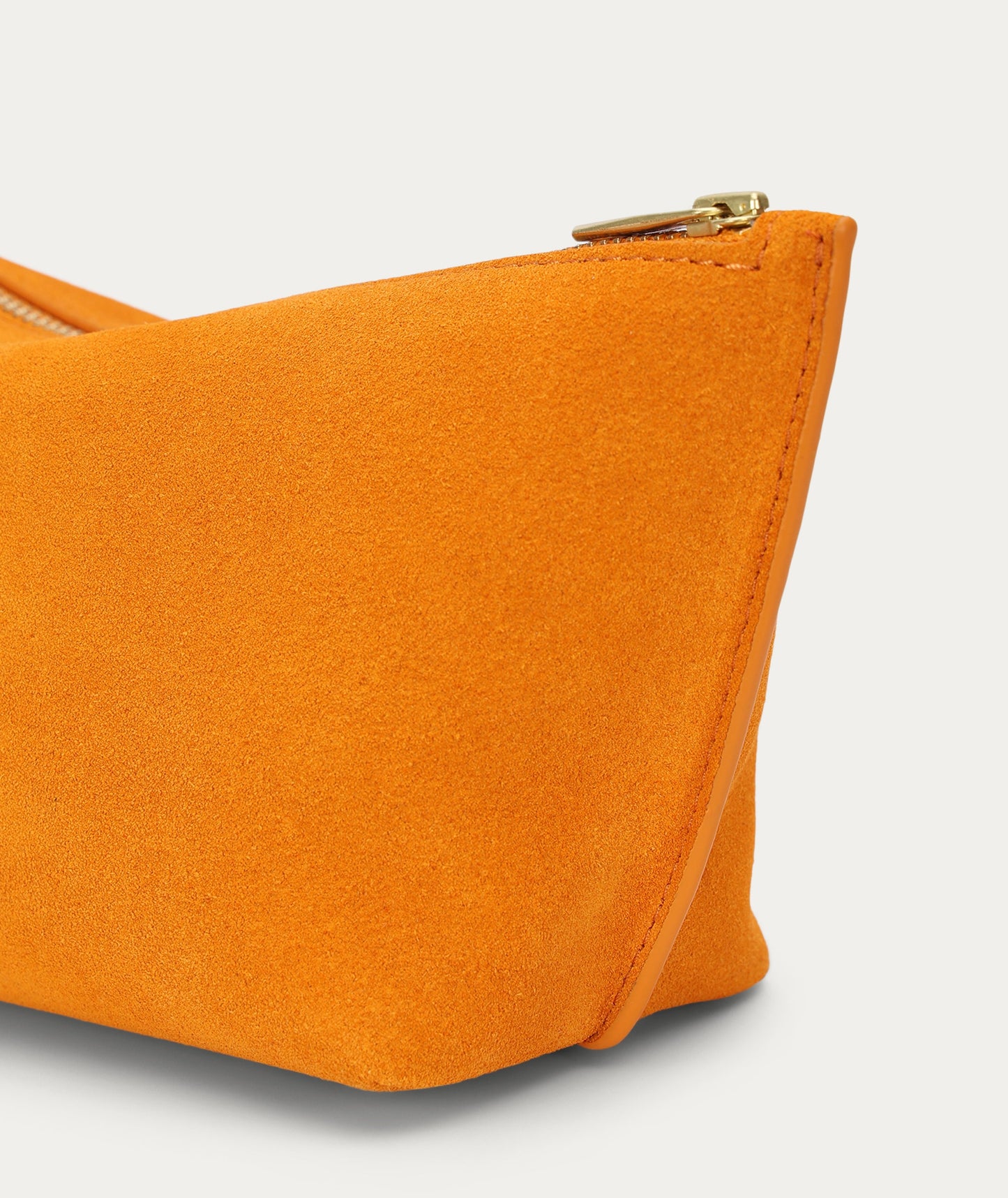 Deadly Ponies | Poucher Grande - Marmalade Suede