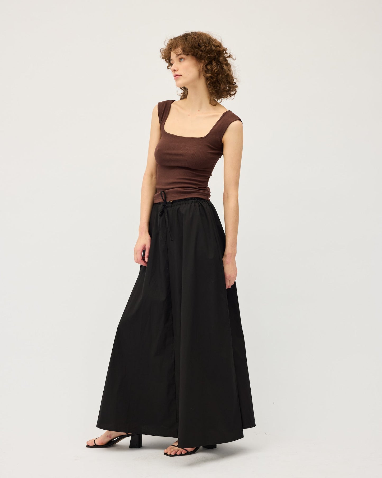 Dominique Healy | Naia Tank - Chocolate