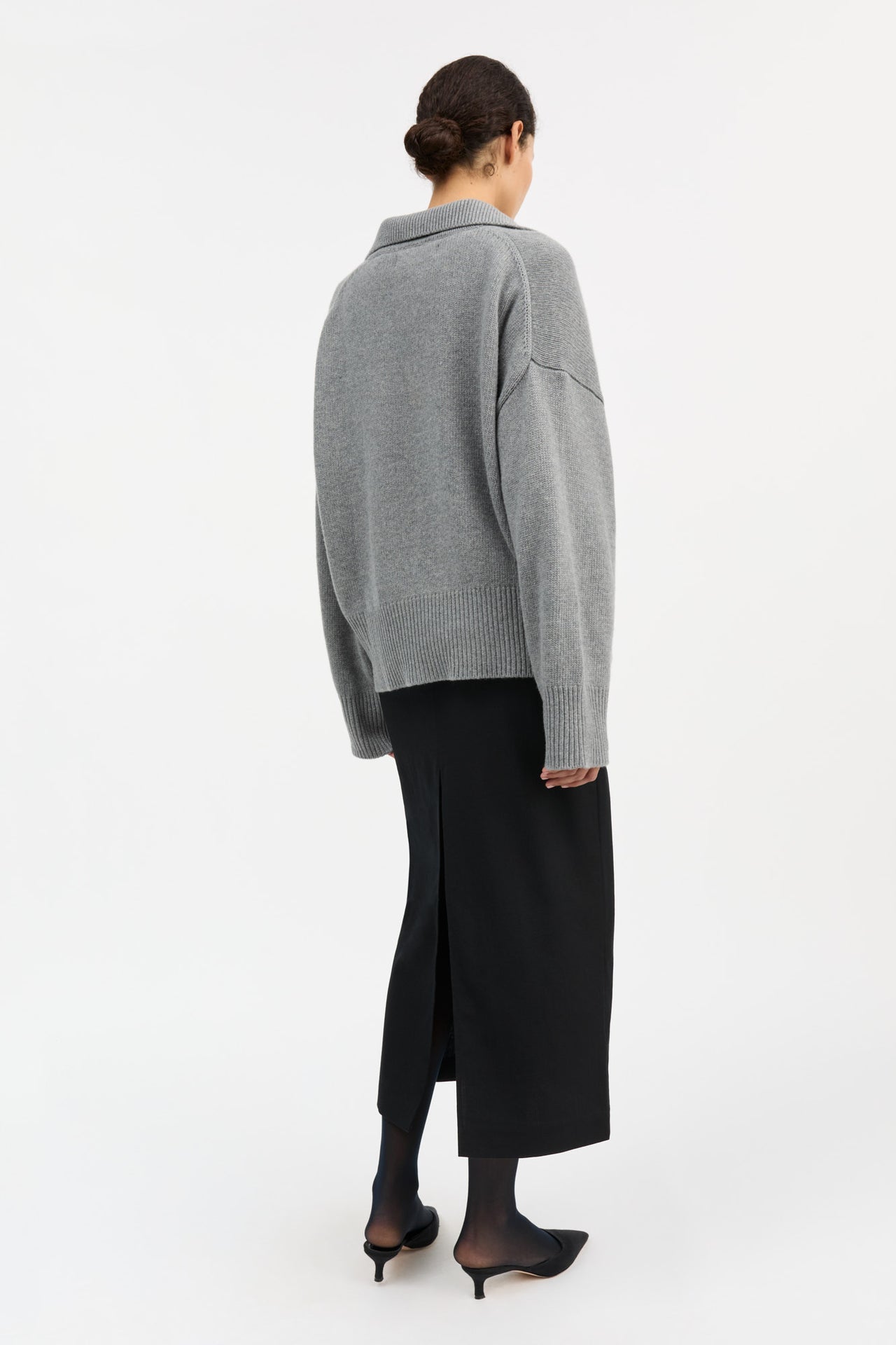 Skall Studio | Dean V-Neck Jumper - Grey Melange