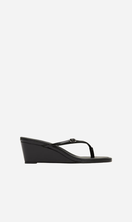 St Agni | Petit Belt Thong Wedge - Black