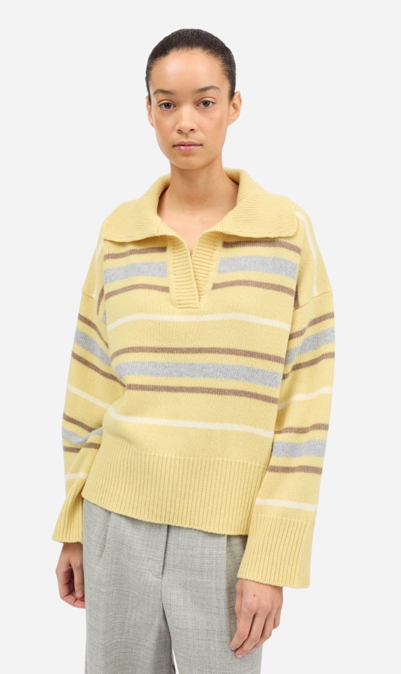 Skall Studio | Paul V Neck Jumper - Yellow/Grey