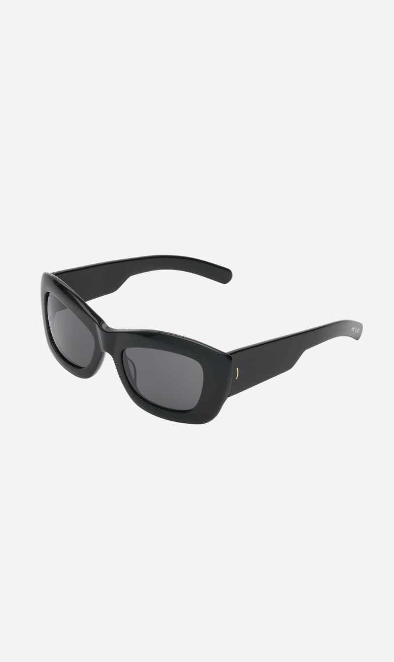 Flatlist | Inez - Solid Black / Solid Black Lens