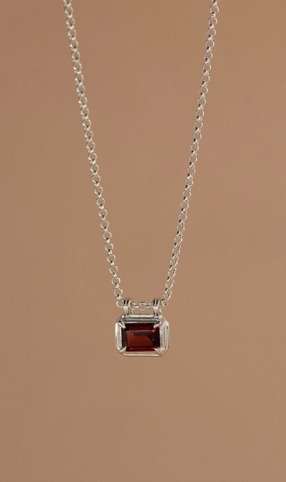 Zoe & Morgan | Naia Necklace - Silver Rhodolite Garnet