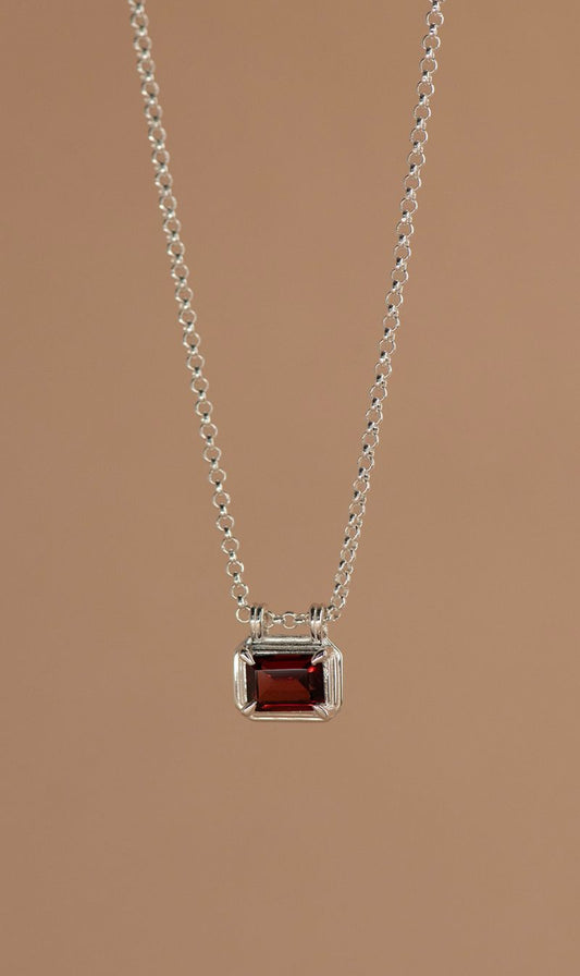 Zoe & Morgan | Naia Necklace - Silver Rhodolite Garnet