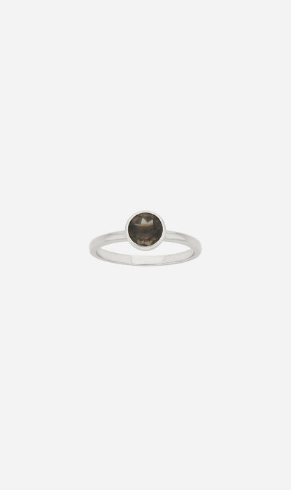 Zoe & Morgan | Mon Petit Stacker Ring - Silver With Smokey Quartz