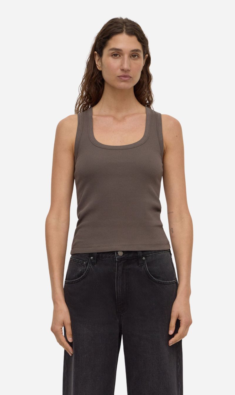 Assembly Label | Robyn Scoop Neck Rib Tank - Bark