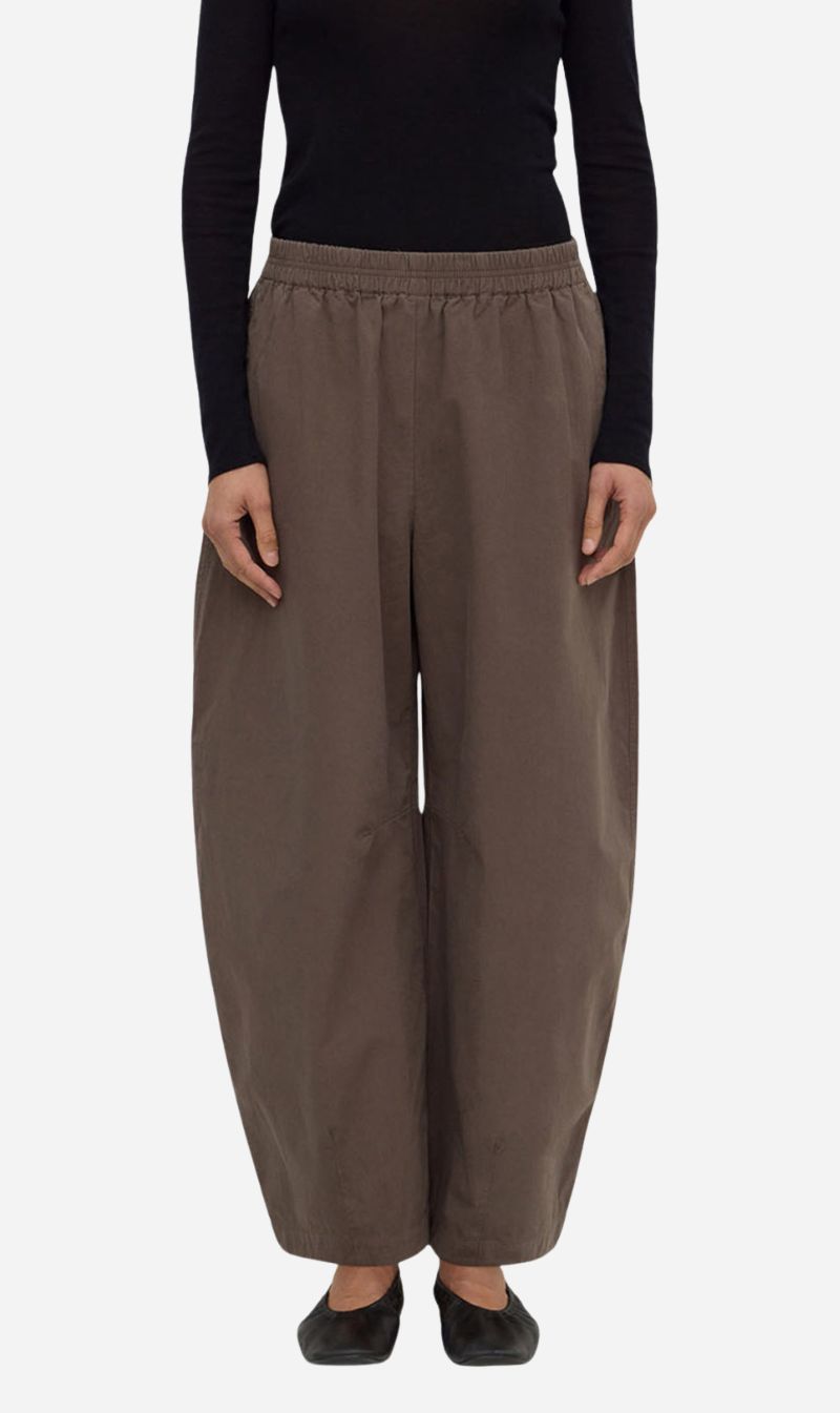 Assembly Label | Lola Barrel Pant - Bark