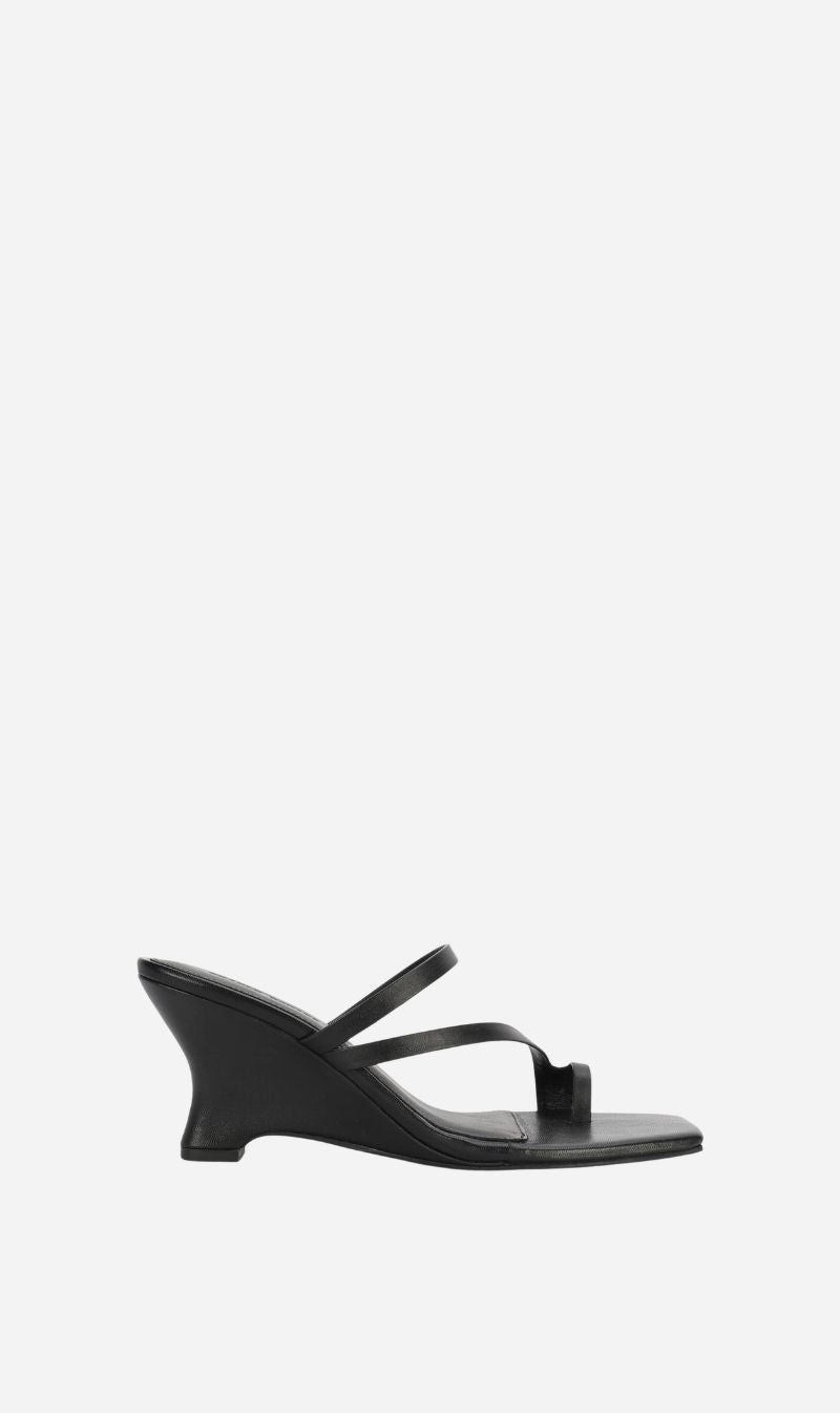Deadly Ponies | Ariadne Wedge - Black