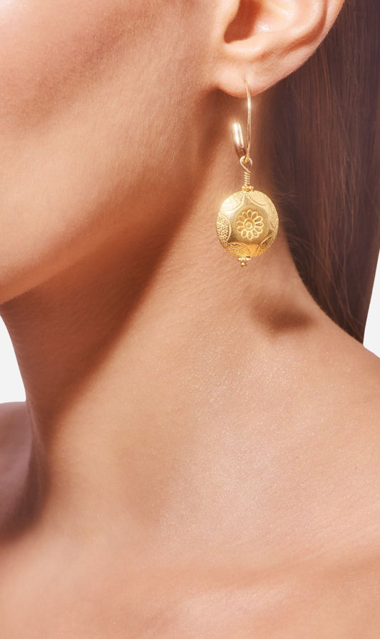Tityaravy | Aravinda Earrings 002 - Gold / Ruby