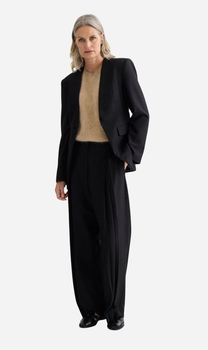 Laing | Invert Pleat Trouser - Black