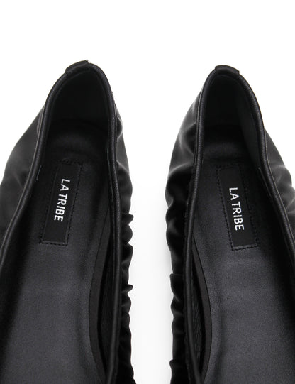 La Tribe | Gathered Flat - Black Satin