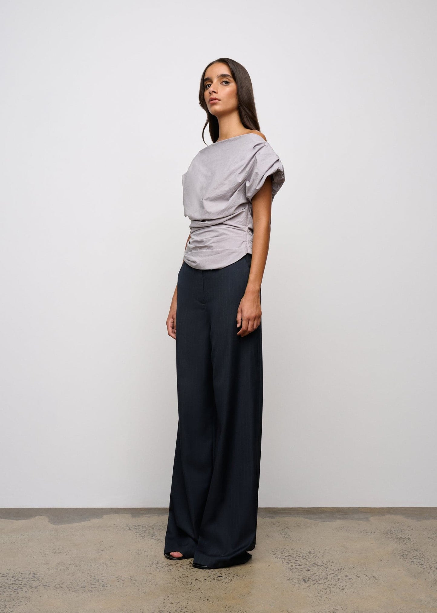 One Of Others | Henri Top - Dove Grey