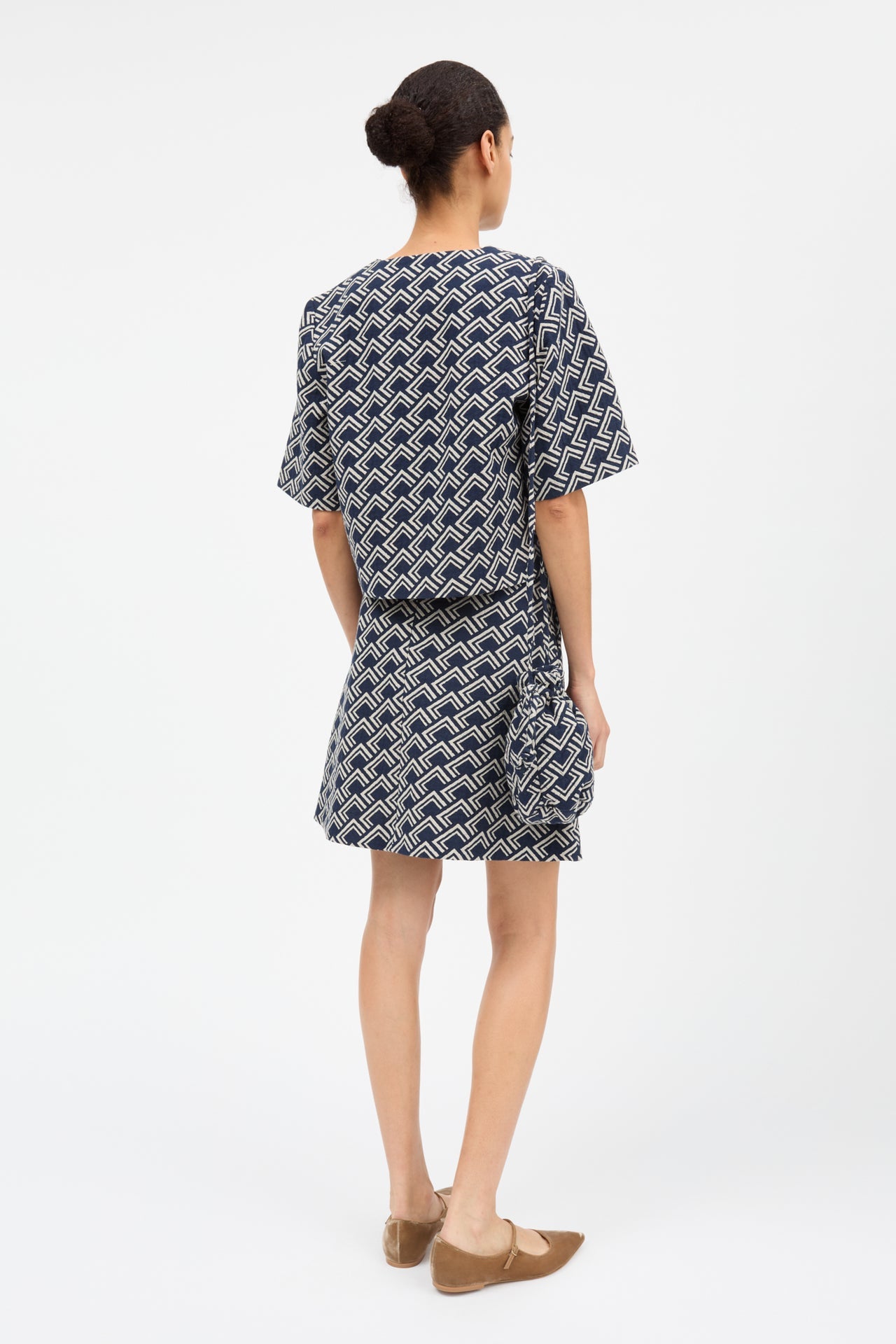 Skall Studio | Hill Blouse - Navy/Beige