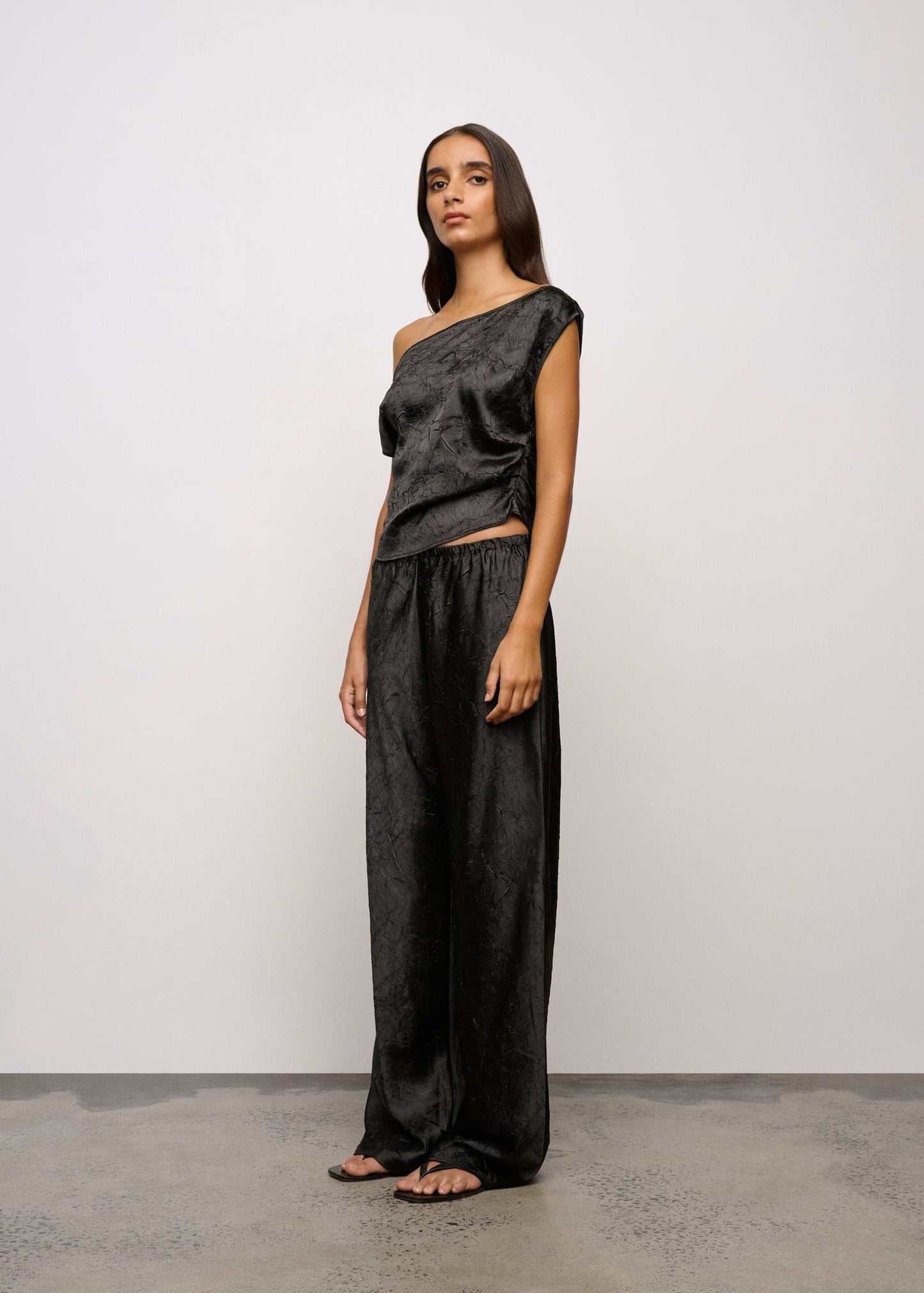 One Of Others | Jaques Top - Black