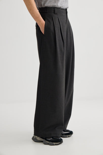 Laing | Wide Leg Pleat Front Trouser - Graphite