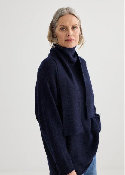 Laing | Alpaca Sweater With Tie - Midnight
