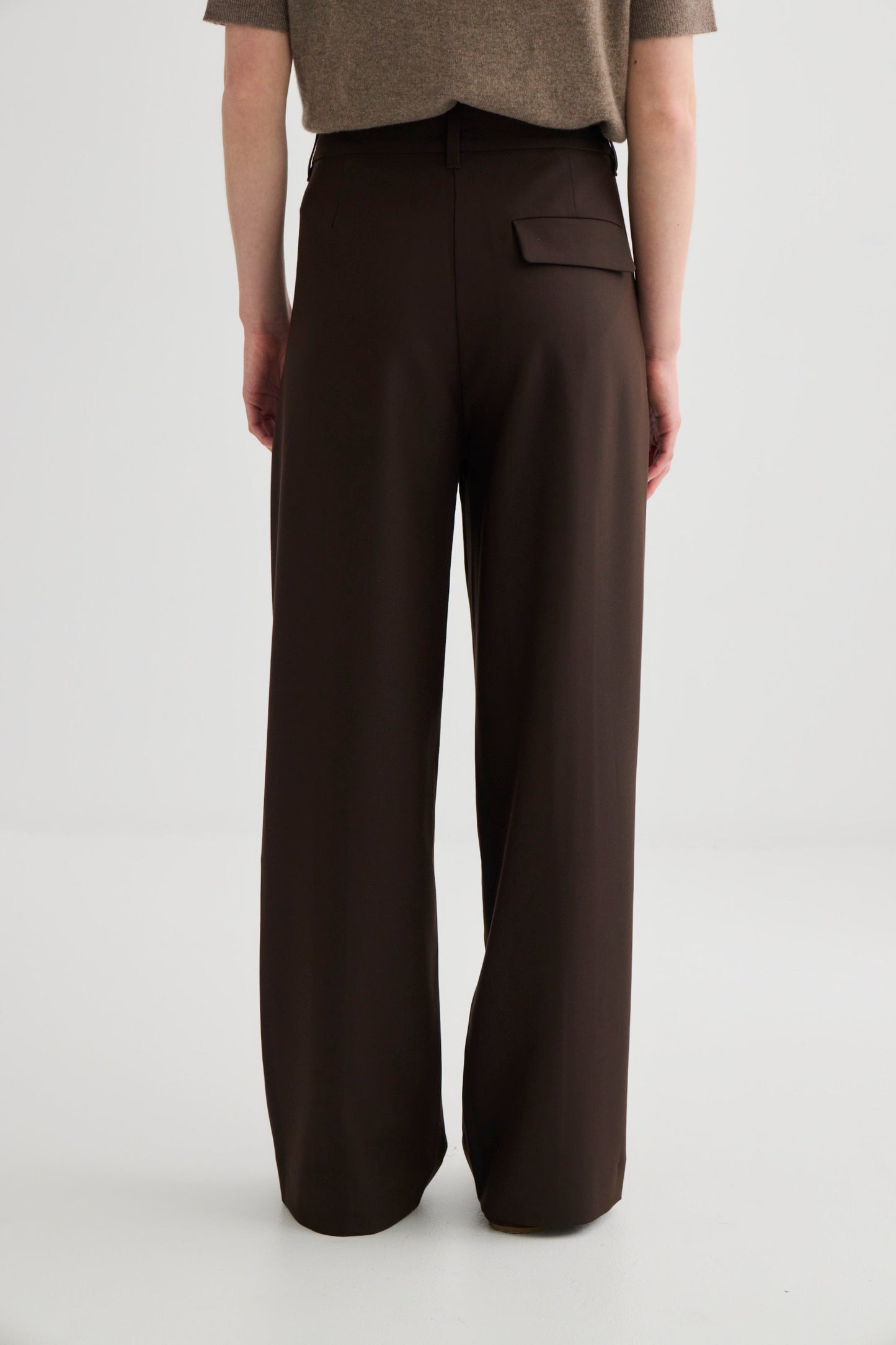Laing | Invert Pleat Trouser - Truffle