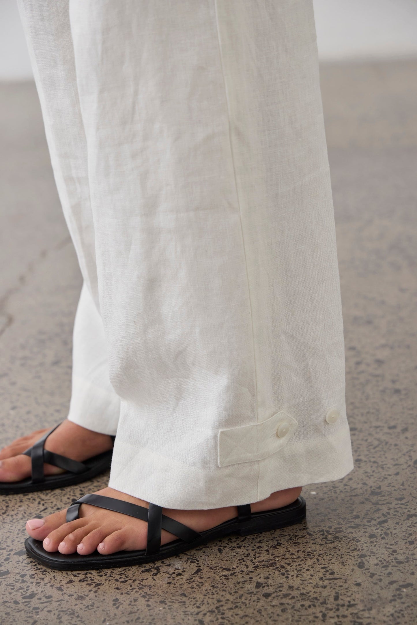 Laing | Tab Cuff Pant - White