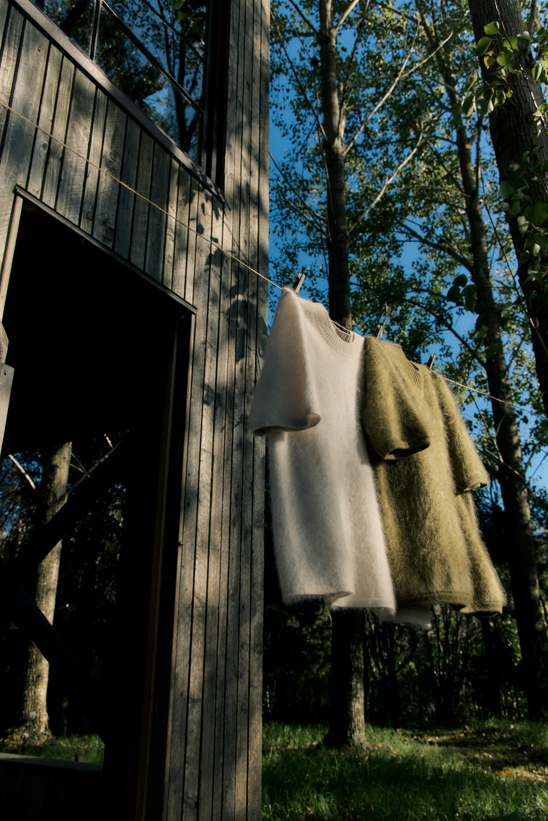 Laing | Brushed Cashmere Tee - Moss