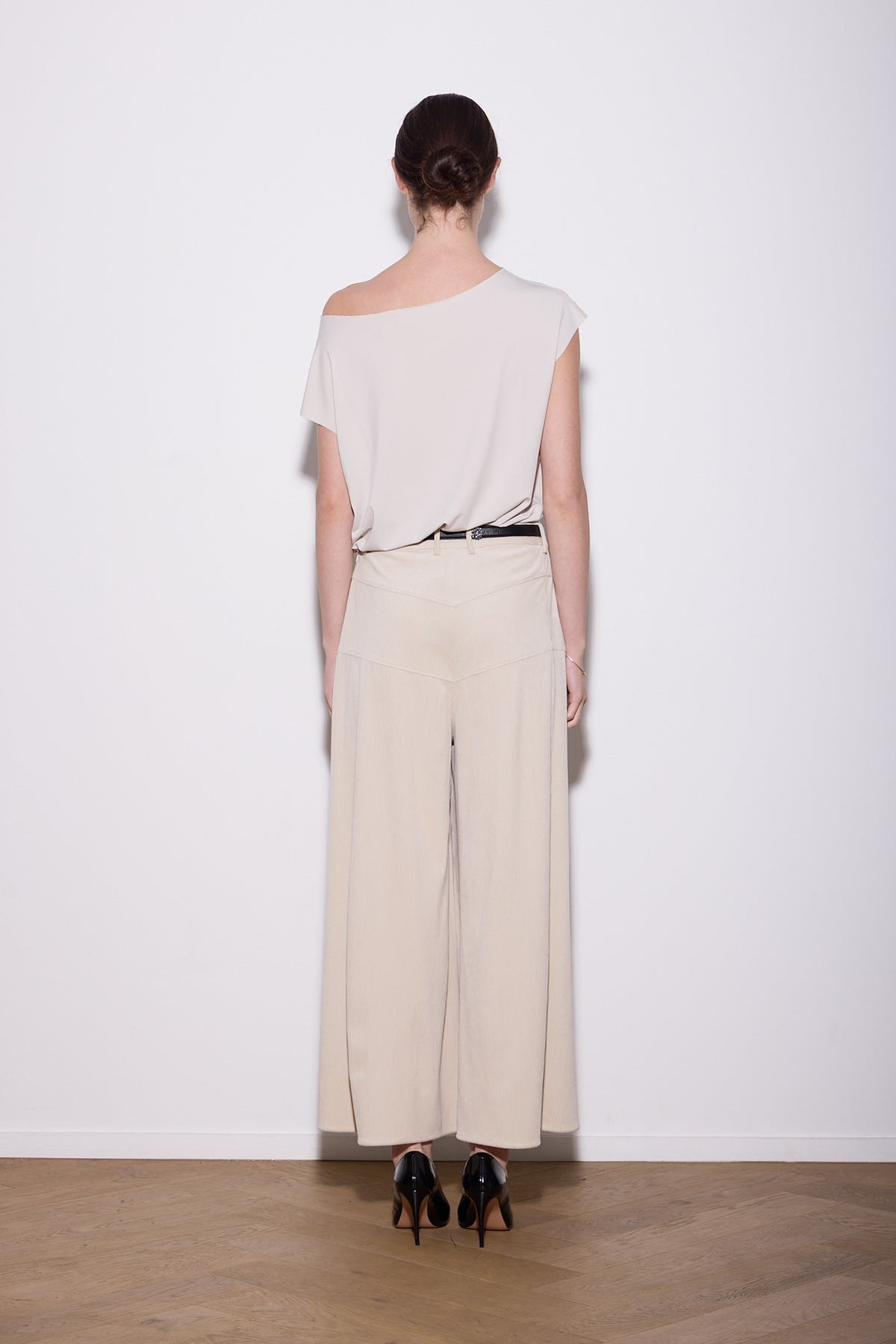 Knuefermann | Laser T Top - Chalk
