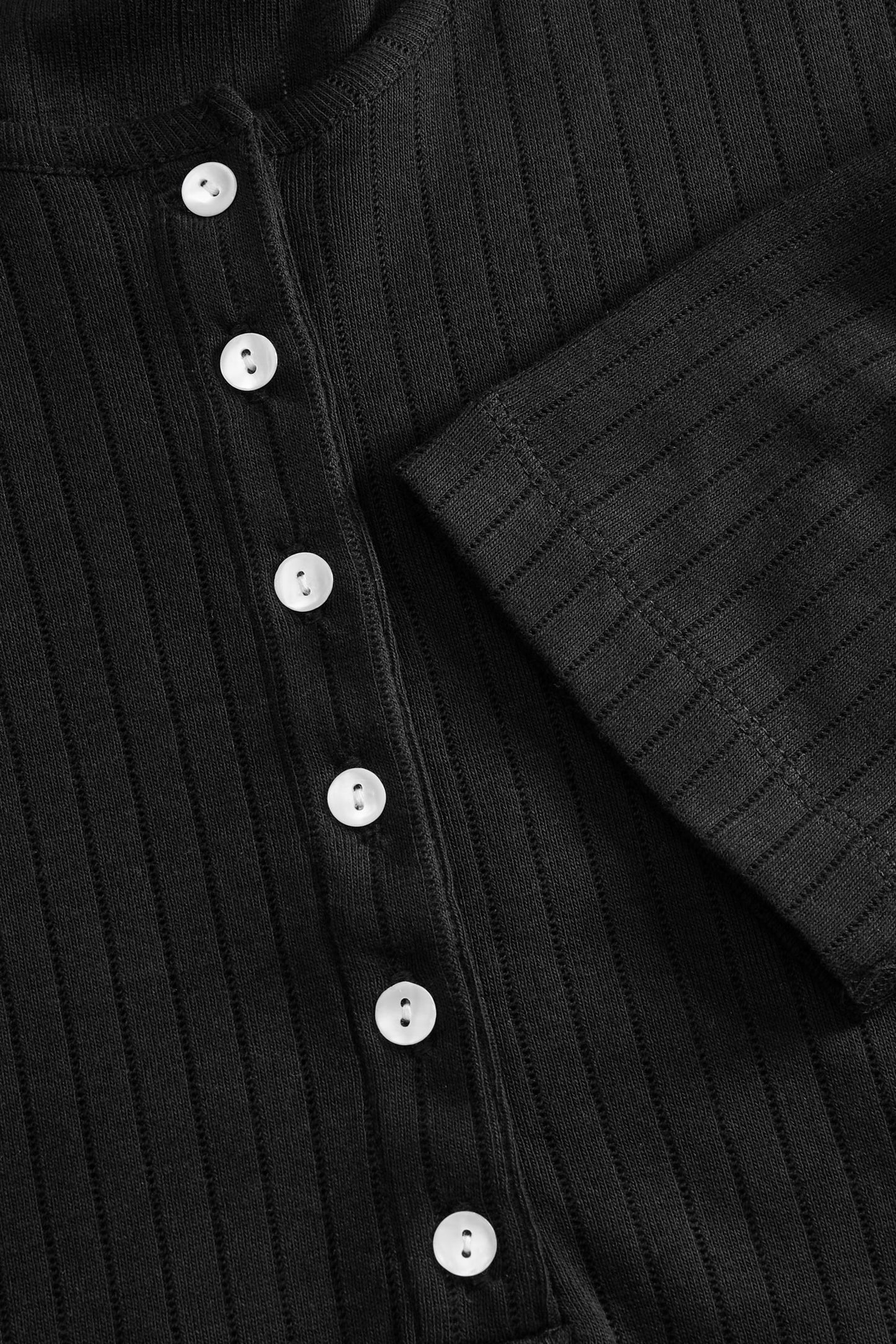 Skall Studio | Liv Henley Tee - Black