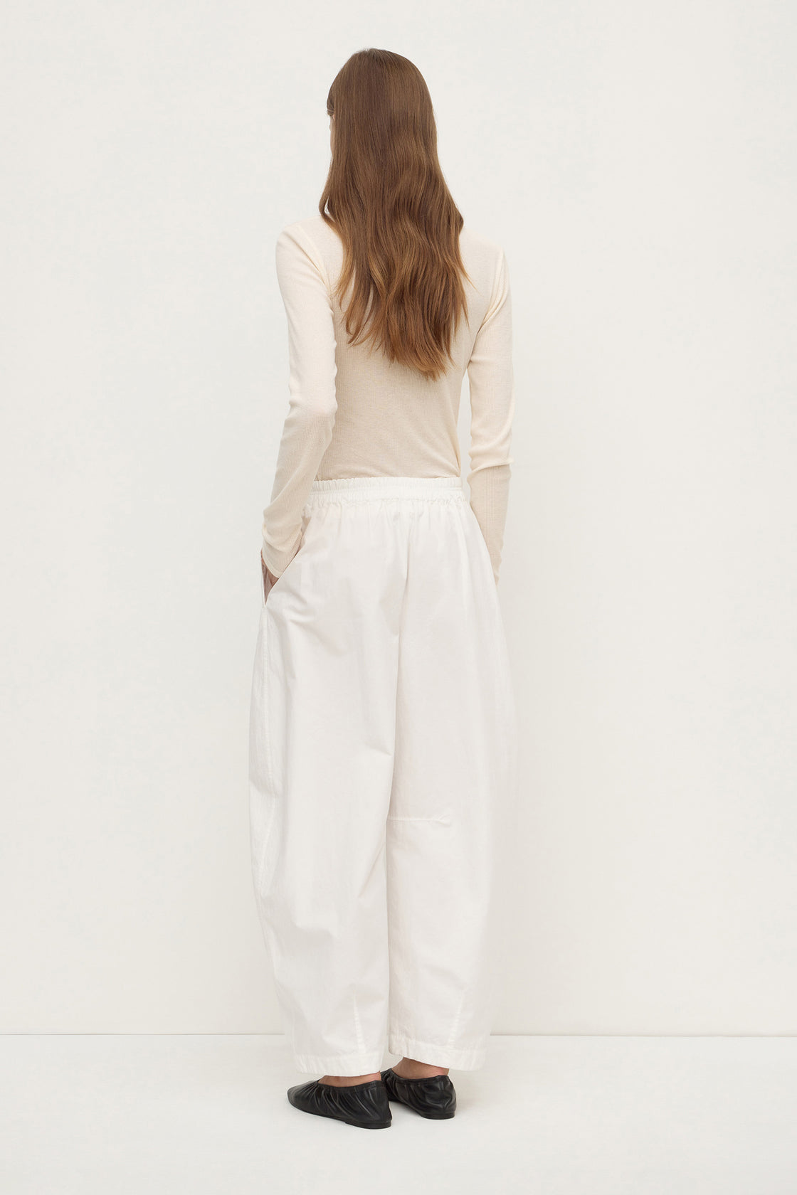 Assembly Label | Lola Barrel Pant - White