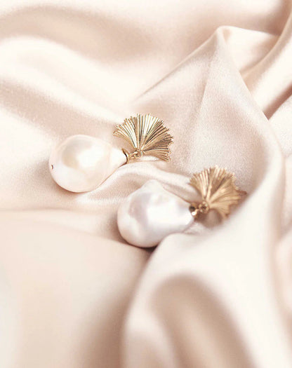 Meadowlark | Vita Drop Earrings Large - Gold