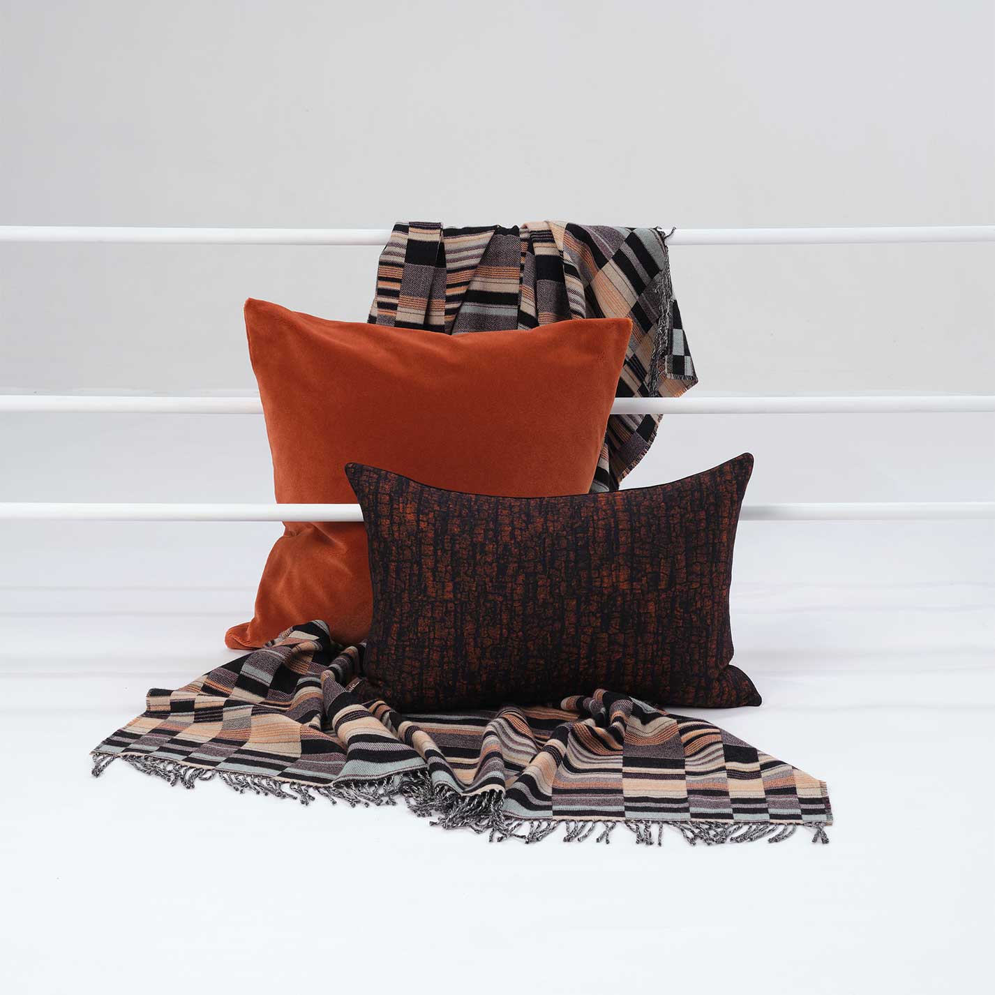 Innate | Throw - Mirage Dusk